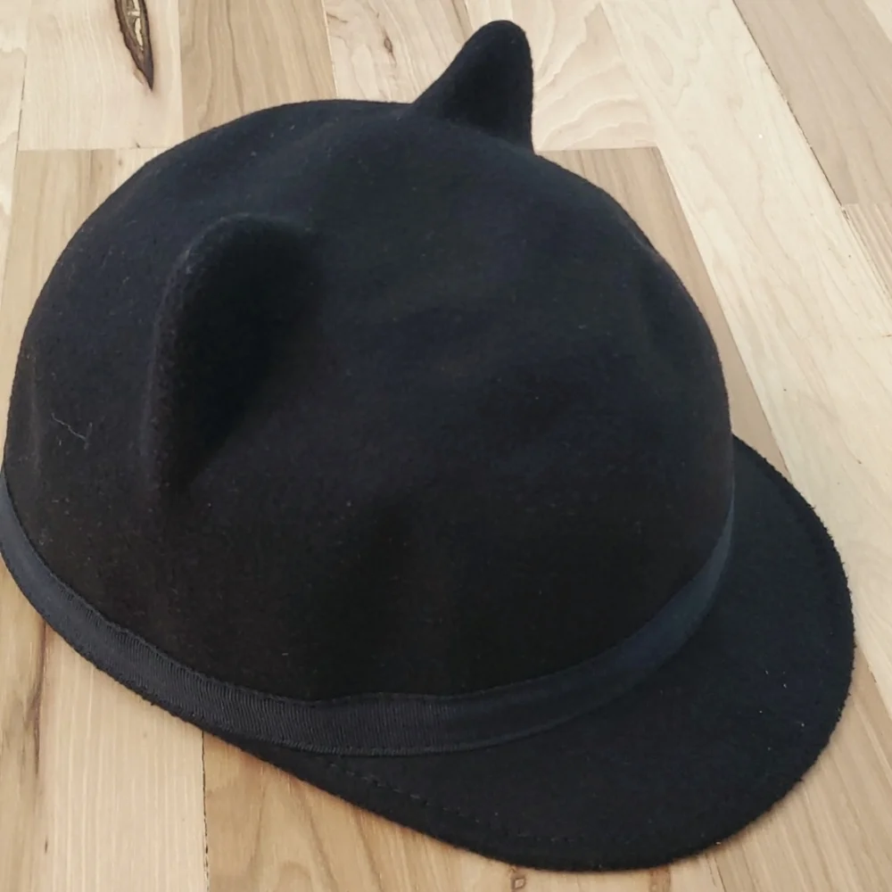 Gymboree adorable black